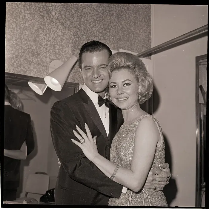 Framed Print : Mitzi Gaynor Embraces Robert Goulet Framed Print : Mitzi Gaynor Embraces Robert Goulet