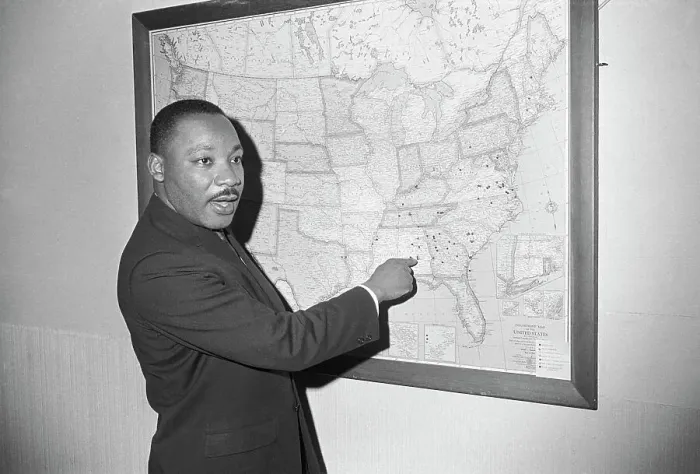 Framed Print : M.L. King Pointing To Selma On Map Of Us Framed Print : M.L. King Pointing To Selma On Map Of Us