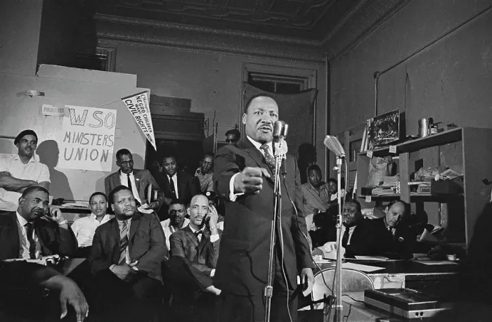 Framed Print : MLK In Chicago Framed Print : MLK In Chicago