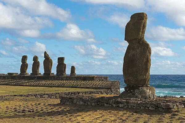 Moai, UNESCO World Heritage Site, Rapa Nui, Easter Island, Chile