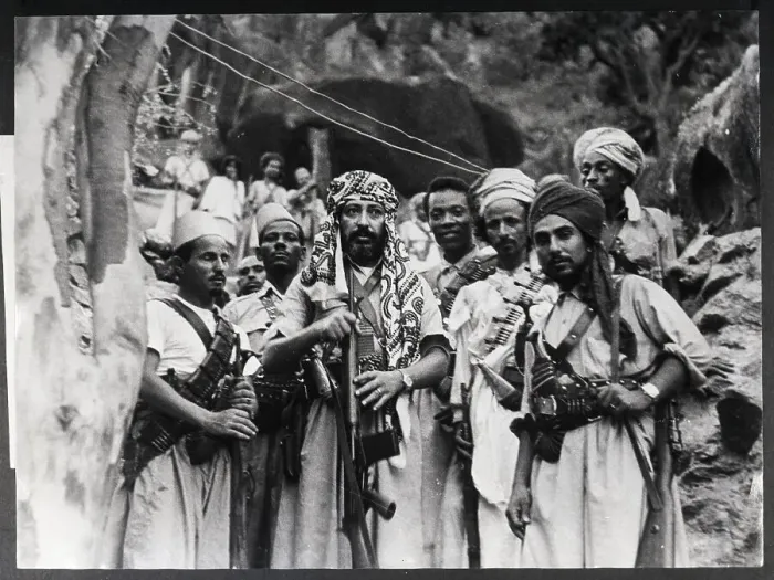 Framed Print : Mohammed El-Badr with Royalist Tribesmen Framed Print : Mohammed El-Badr with Royalist Tribesmen