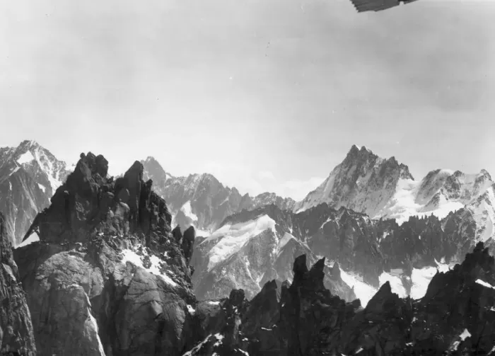 Framed Print : Mont Blanc Peaks Framed Print : Mont Blanc Peaks