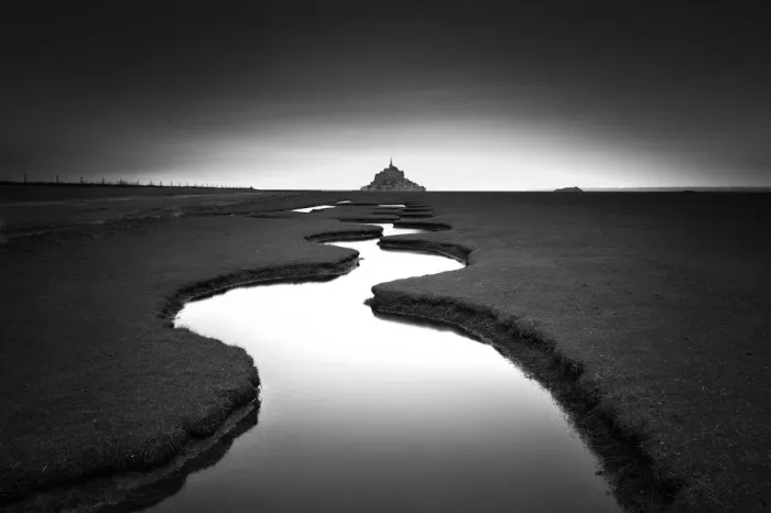 Framed Print : The Mont-Saint-Michel Framed Print : The Mont-Saint-Michel