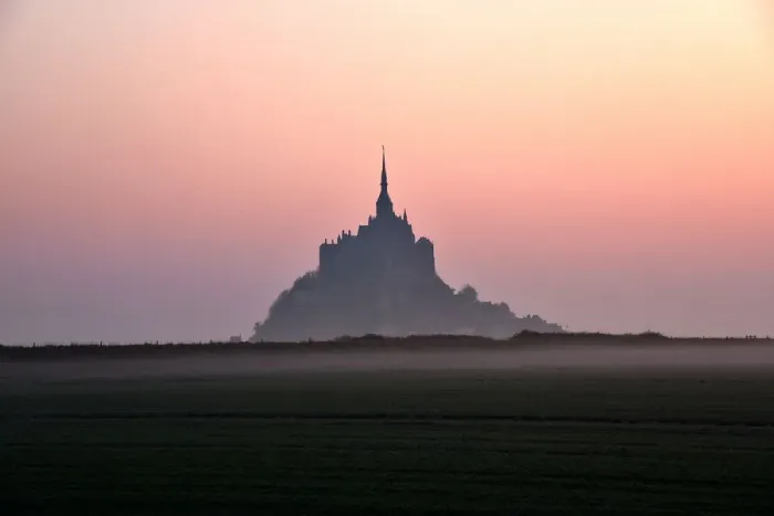 Framed Print : Mont saint michel sunrise enchanting landscape Framed Print : Mont saint michel sunrise enchanting landscape