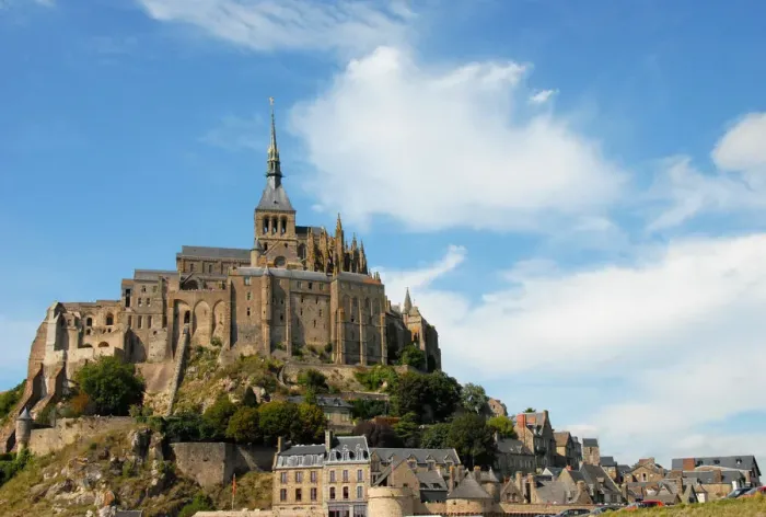Framed Print : Mont-St-Michel Framed Print : Mont-St-Michel