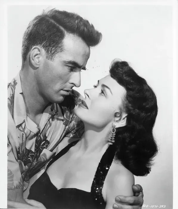 Framed Print : Montgomery Clift And Donna Reed In From Here To Eternity Framed Print : Montgomery Clift And Donna Reed In From Here To Eternity