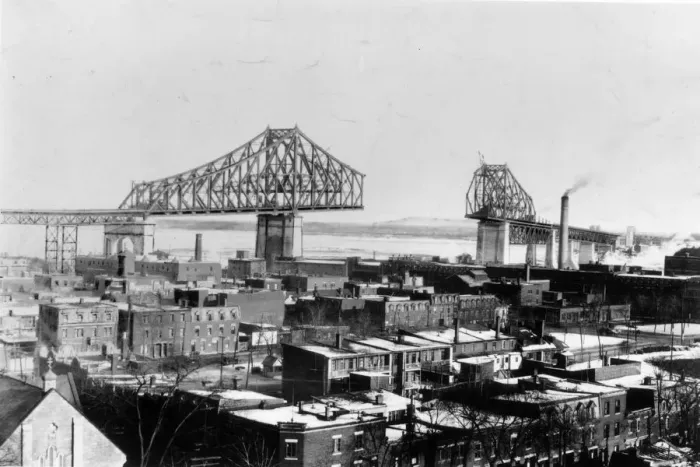 Framed Print : Montreal Harbour
