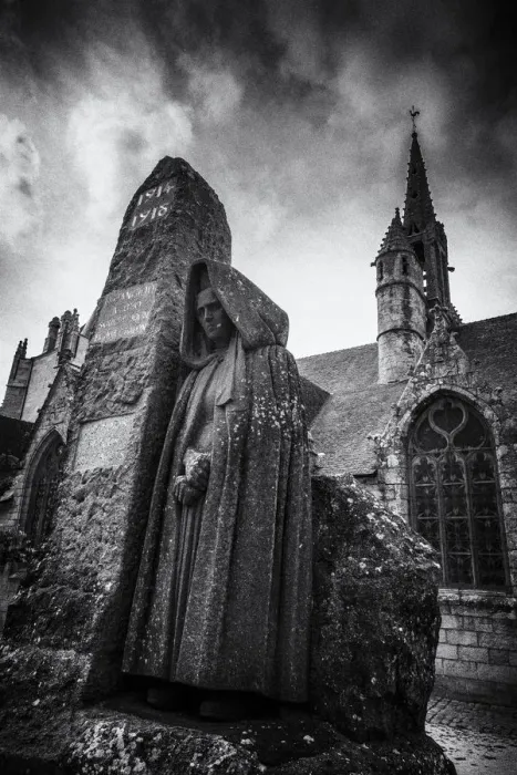 Framed Print : Monument to World War I at the church of Saint Nonna, Penmarc h, Departement Finistere Framed Print : Monument to World War I at the church of Saint Nonna, Penmarc h, Departement Finistere