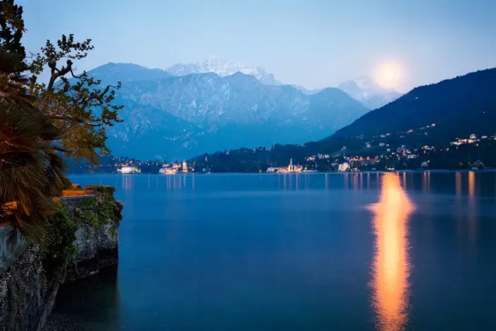 Framed Print : Moonrise over Lake Como Framed Print : Moonrise over Lake Como