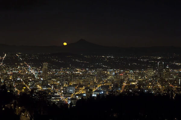 Moonrise Over Portland Oregon Cityscape