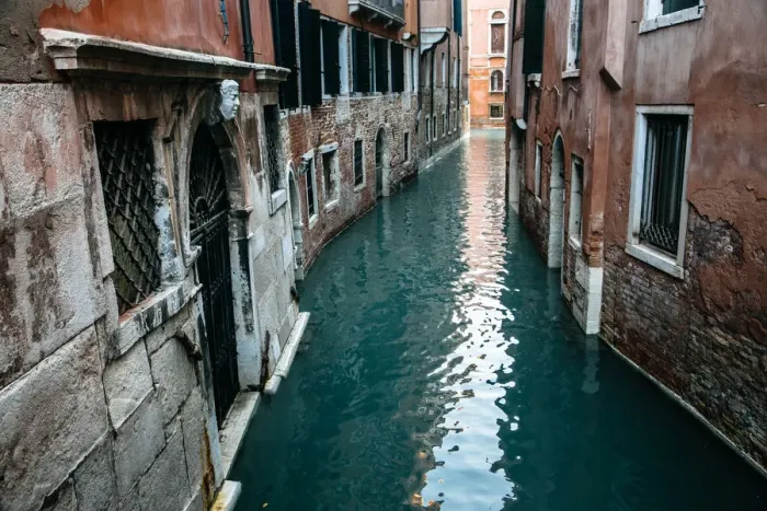 Framed Print : Morning view on canal in Venice, Italy Framed Print : Morning view on canal in Venice, Italy