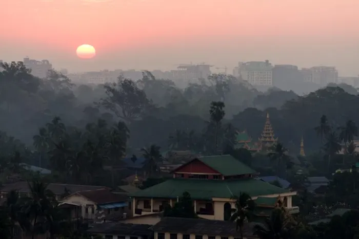 Framed Print : Morning in Yangon