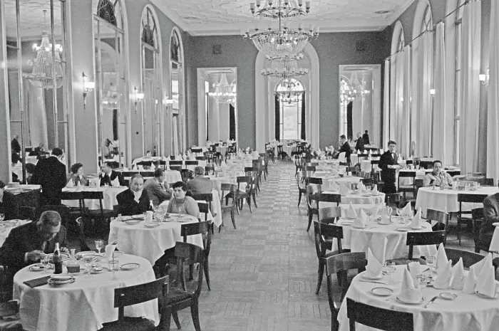 Framed Print : Moscow Restaurant Framed Print : Moscow Restaurant