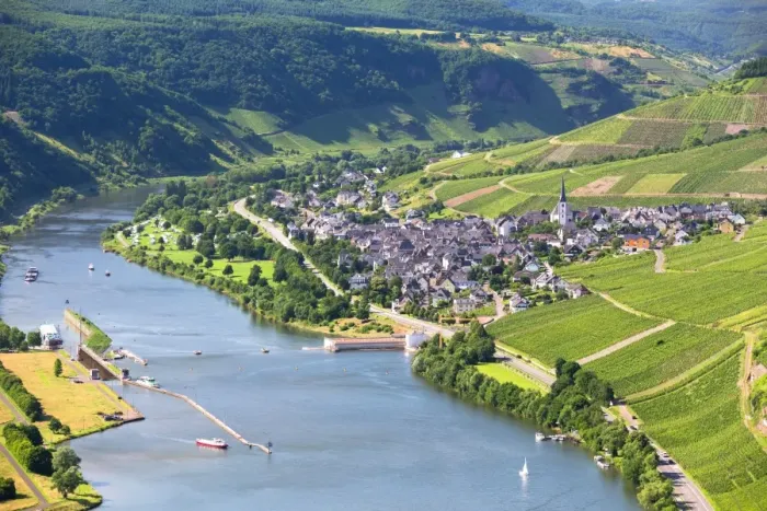 Framed Print : Moselle River with the village of Enkirch surrounded by vineyards, Bernkastel-Wittlich, Rhineland-Palatinate, Germany Framed Print : Moselle River with the village of Enkirch surrounded by vineyards, Bernkastel-Wittlich, Rhineland-Palatinate, Germany