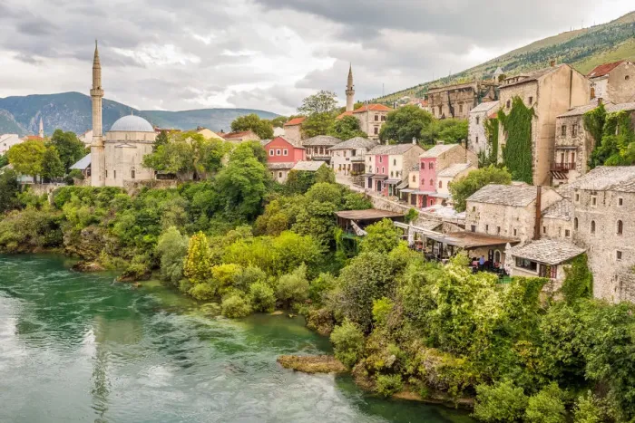 Framed Print : Mostar old town - UNESCO, Bosnia and Herzegovina Framed Print : Mostar old town - UNESCO, Bosnia and Herzegovina