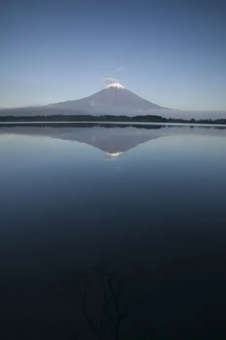 Framed Print : Mount Fuji reflected in Lake Motosu, Fuji-Hakone-Izu National Park, Honshu, Japan Framed Print : Mount Fuji reflected in Lake Motosu, Fuji-Hakone-Izu National Park, Honshu, Japan