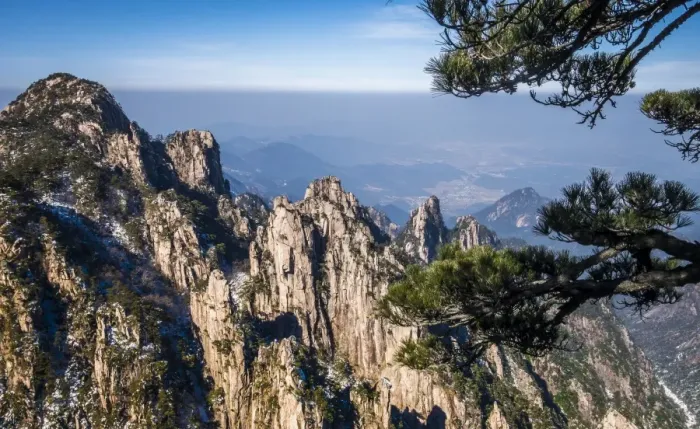 Framed Print : Mount Huangshan or Yellow Mountain in Anhui, China Framed Print : Mount Huangshan or Yellow Mountain in Anhui, China