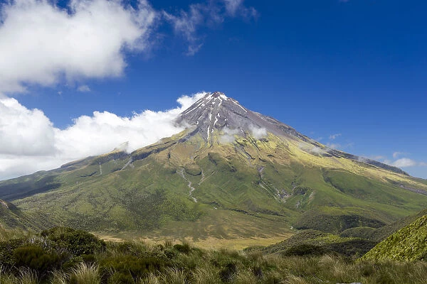 Mount Taranaki volcano, Pouakai Range, Egmont National Park, Taranaki Region, New Zealand