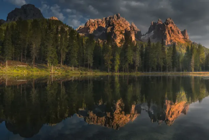Framed Print : Mountain reflection at Lake Antorno Framed Print : Mountain reflection at Lake Antorno