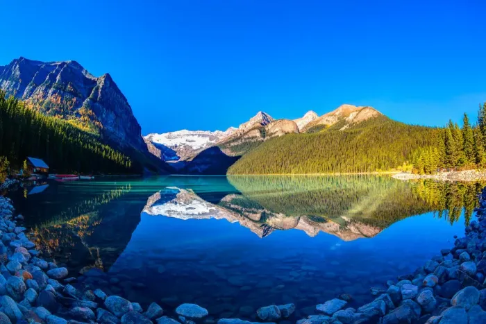 Framed Print : Mountain reflection on lake Louise at sunrise Framed Print : Mountain reflection on lake Louise at sunrise