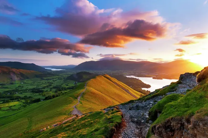 Framed Print : Mountain sunrise. Lake District National park. UK Framed Print : Mountain sunrise. Lake District National park. UK