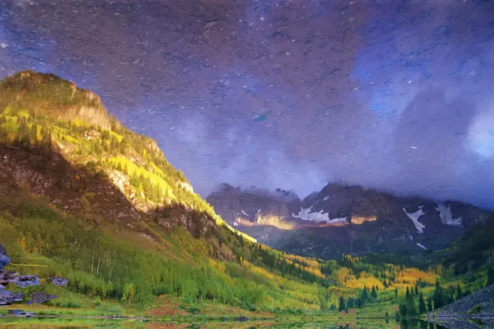 Framed Print : Mountains Reflected in Maroon Lake, Colorado Framed Print : Mountains Reflected in Maroon Lake, Colorado