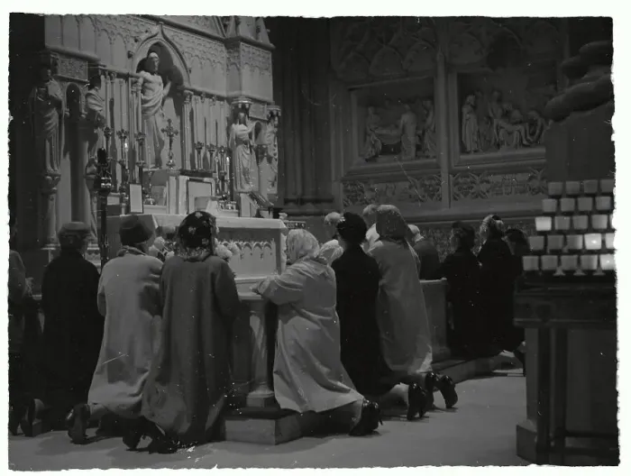 Framed Print : Mourners Praying in Saint Patricks Cathedral Framed Print : Mourners Praying in Saint Patricks Cathedral