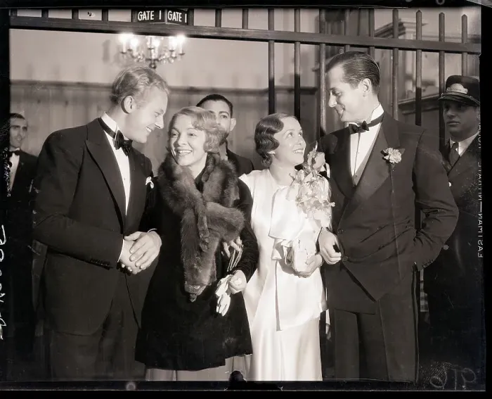 Framed Print : Mr. and Mrs. Arnold Gillespie at Air Ball Framed Print : Mr. and Mrs. Arnold Gillespie at Air Ball