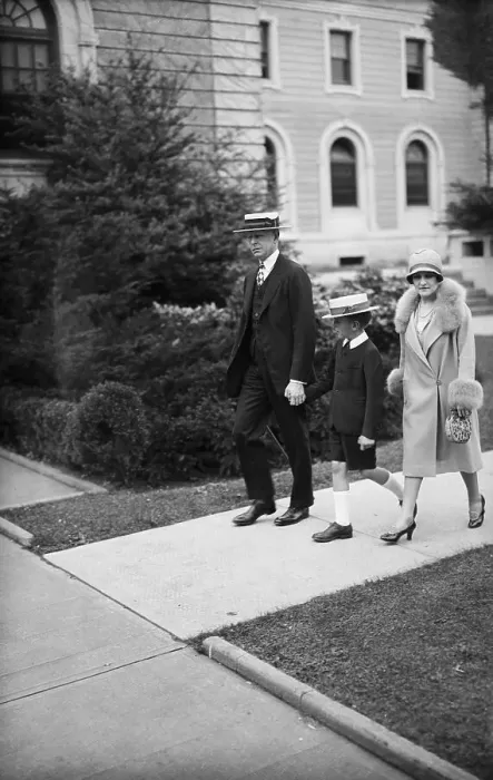 Framed Print : Mr. and Mrs. Jesse Livermore and Son Leaving Courthouse Framed Print : Mr. and Mrs. Jesse Livermore and Son Leaving Courthouse