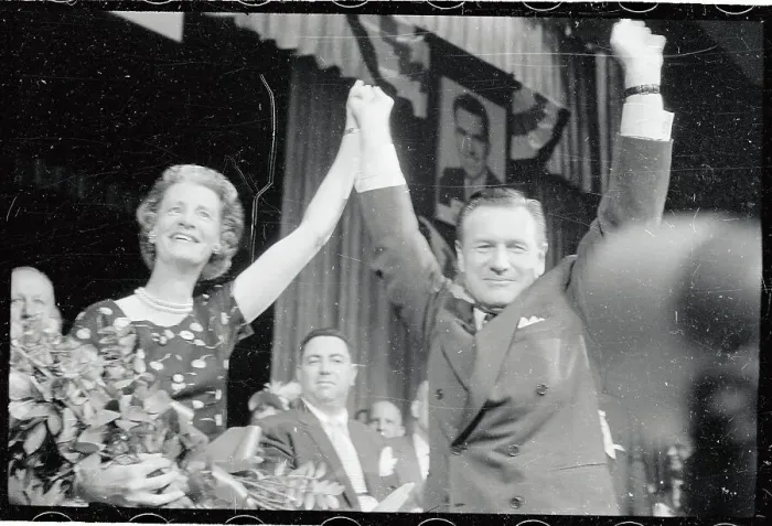Framed Print : Mr and Mrs. Nelson Rockefeller Hold Arms up in Victory Framed Print : Mr and Mrs. Nelson Rockefeller Hold Arms up in Victory