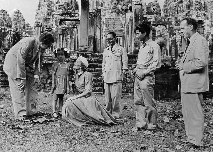 Framed Print : Mr. and Mrs. Nixon Talking to a Young Cambodian Girl Framed Print : Mr. and Mrs. Nixon Talking to a Young Cambodian Girl