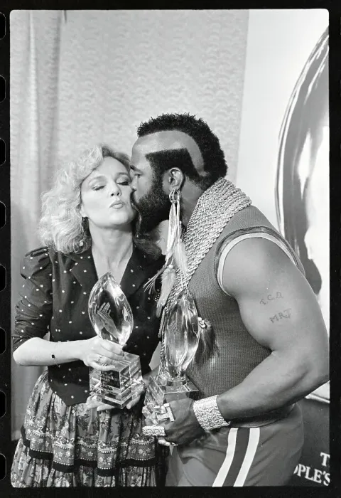 Framed Print : Mr. T Kissing Madeline Kahn Framed Print : Mr. T Kissing Madeline Kahn