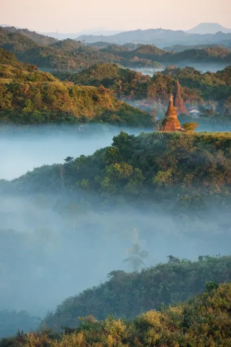 Framed Print : Mrauk-U, Myanmar Framed Print : Mrauk-U, Myanmar