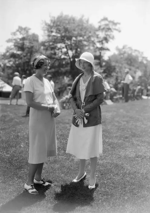Framed Print : Mrs Charles Guest and Mrs Harry Cooper Talking