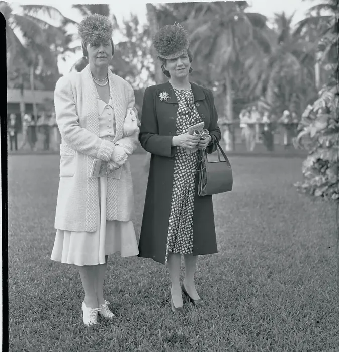 Framed Print : Mrs. Warren Wright and Mrs. E. Graham Lewis Posing Framed Print : Mrs. Warren Wright and Mrs. E. Graham Lewis Posing