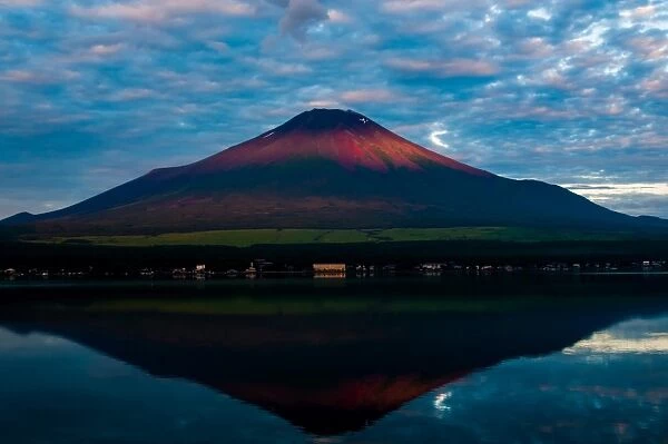 Mt. Fuji. Beautiful scenery in Japan.. Dawn of Lake Yamanakako.