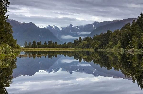Mt Tasman and Mt Cook, reflection in Lake Matheson, Mount Cook National Park, Westland National Park, Southern Alps, South Island, New Zealand