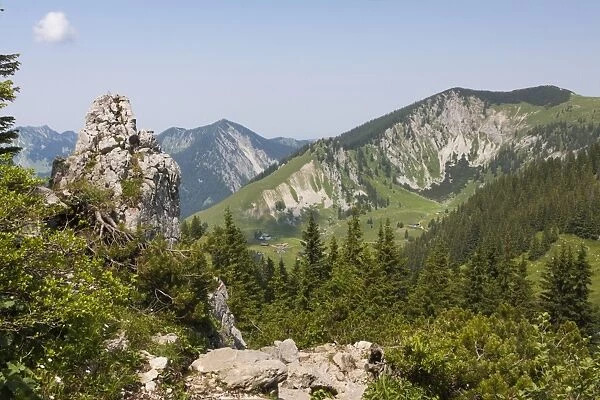Mt Taubenstein near Spitzingsee Lake, Mt Brecherspitz, 1683m, and Mt Jaegerkampf, 1746m, at back, Mangfall Mountains, Alps, Bavaria, Germany, Europe