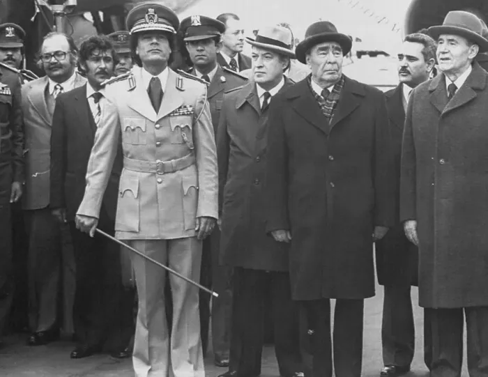 Framed Print : Muammar al-Qaddafi with Leonid Brezhnev Framed Print : Muammar al-Qaddafi with Leonid Brezhnev