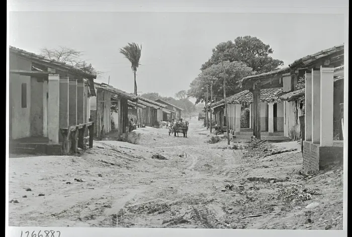 Framed Print : Muddy Street in Bolivian Town Framed Print : Muddy Street in Bolivian Town