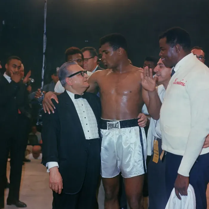 Framed Print : Muhammad Ali Framed Print : Muhammad Ali