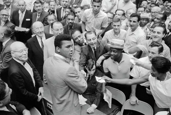 Framed Print : Muhammad Ali Annoucning Fight Framed Print : Muhammad Ali Annoucning Fight