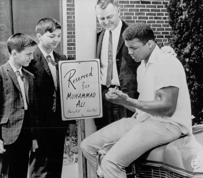 Framed Print : Muhammad Ali With Fans Framed Print : Muhammad Ali With Fans
