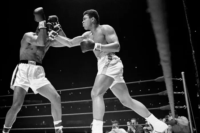 Framed Print : Muhammad Ali Punching Ernie Terrell Framed Print : Muhammad Ali Punching Ernie Terrell