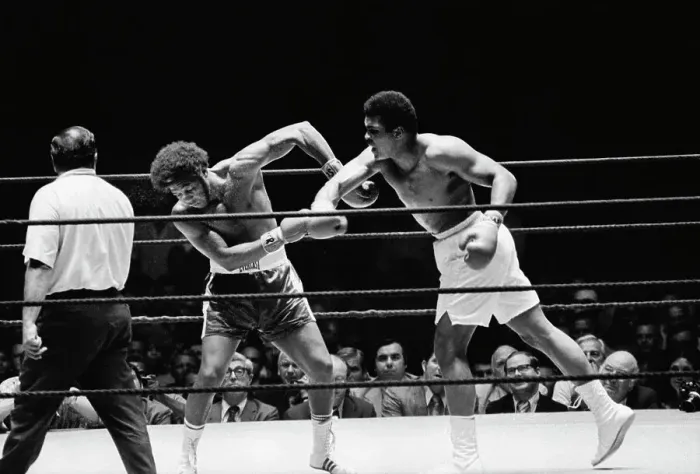 Framed Print : Muhammad Ali Punching Jerry Ellis Framed Print : Muhammad Ali Punching Jerry Ellis