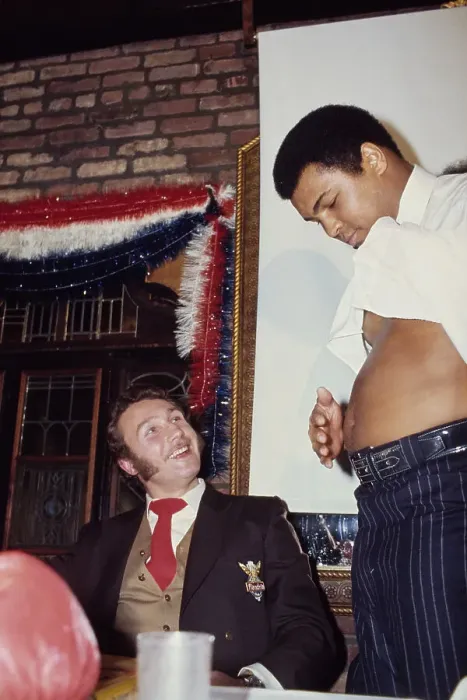 Framed Print : Muhammad Ali Shows Off Stomach Framed Print : Muhammad Ali Shows Off Stomach