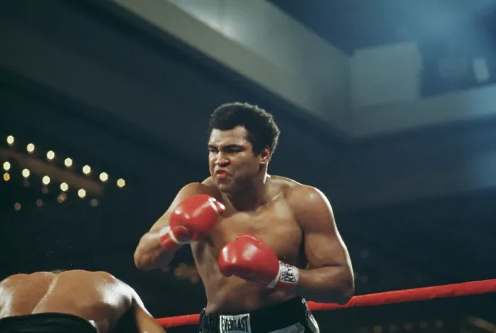 Framed Print : Muhammad Ali Vs Leon Spinks Framed Print : Muhammad Ali Vs Leon Spinks