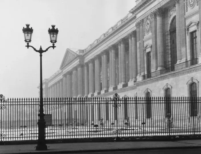 Framed Print : Musee Du Louvre Framed Print : Musee Du Louvre