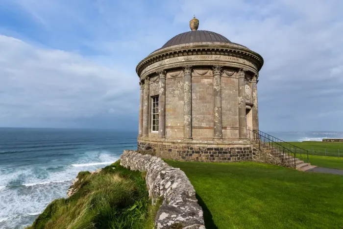 Framed Print : Mussenden temple in Londonderry, Northern Ireland Framed Print : Mussenden temple in Londonderry, Northern Ireland