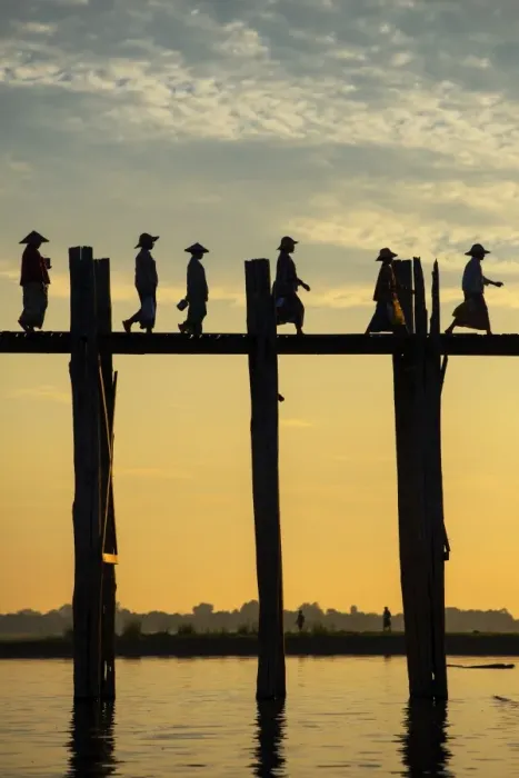 Framed Print : Myanmar life on U Bein bridge Framed Print : Myanmar life on U Bein bridge